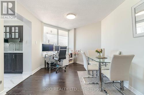 2602 - 550 Webb Drive, Mississauga, ON - Indoor Photo Showing Dining Room