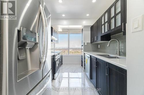 2602 - 550 Webb Drive, Mississauga, ON - Indoor Photo Showing Kitchen With Stainless Steel Kitchen With Double Sink With Upgraded Kitchen