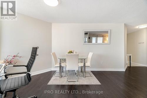 2602 - 550 Webb Drive, Mississauga, ON - Indoor Photo Showing Dining Room