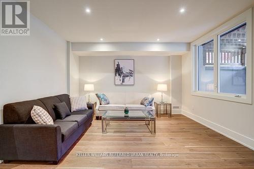 62 Ash Crescent, Toronto, ON - Indoor Photo Showing Living Room