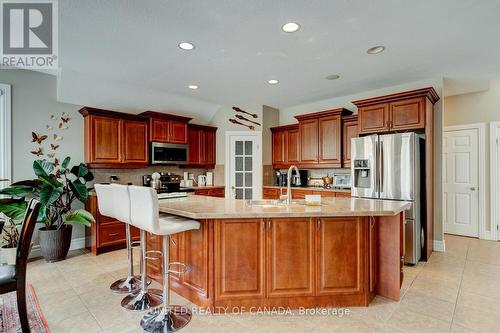 1781 Kyle Court, London, ON - Indoor Photo Showing Kitchen