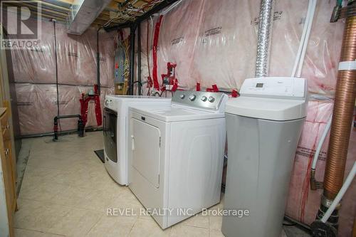 231 Blackburn Drive, Brantford, ON - Indoor Photo Showing Laundry Room