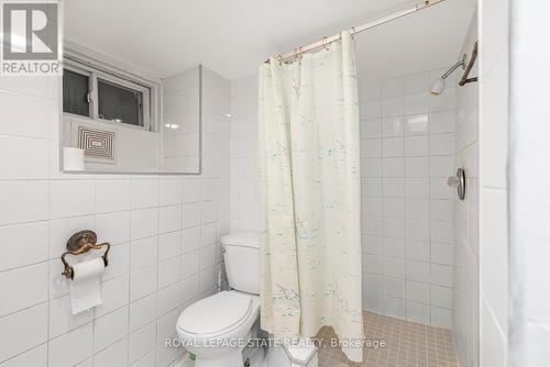 47 Clyde Street, Hamilton, ON - Indoor Photo Showing Bathroom