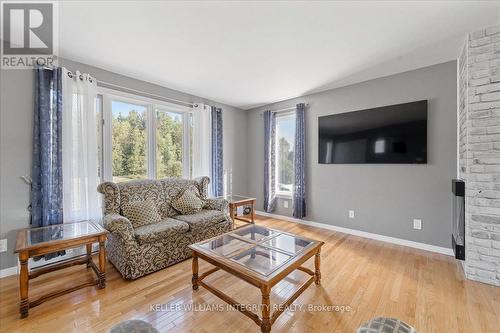 3992 Devine Road, Ottawa, ON - Indoor Photo Showing Living Room With Fireplace