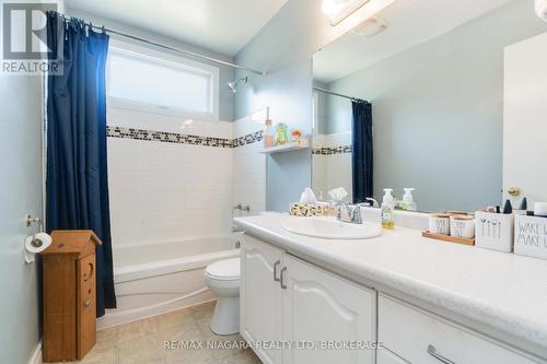 262 First Avenue, Welland (767 - N. Welland), ON - Indoor Photo Showing Bathroom