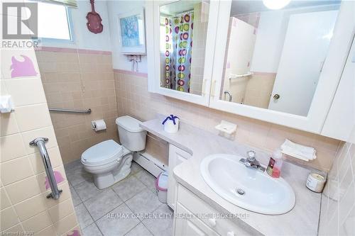 79 Kilgour Avenue, Welland (772 - Broadway), ON - Indoor Photo Showing Bathroom