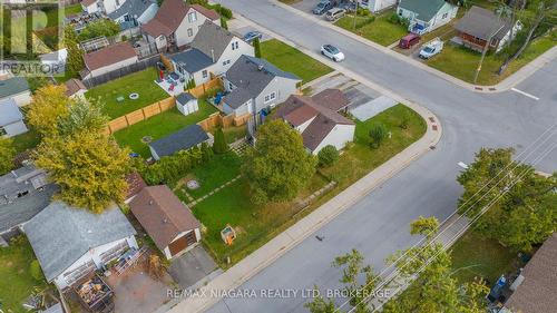 4377 Fifth Avenue, Niagara Falls (210 - Downtown), ON - Outdoor With View