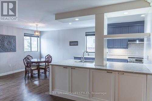 211 - 300 Everglade Crescent, London, ON - Indoor Photo Showing Kitchen