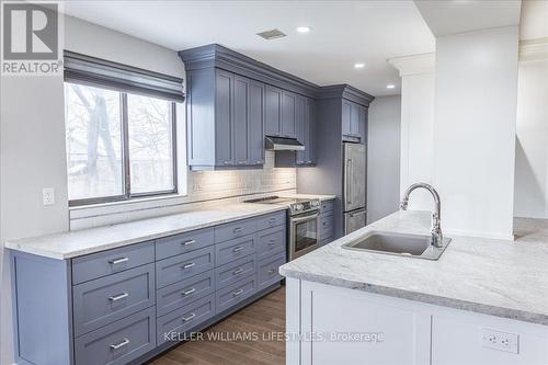 211 - 300 Everglade Crescent, London, ON - Indoor Photo Showing Kitchen