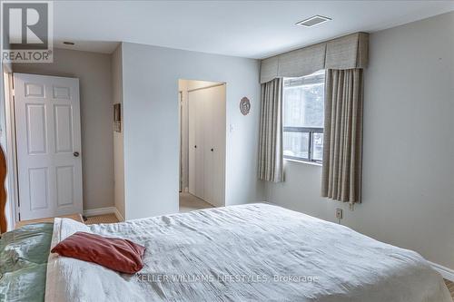 211 - 300 Everglade Crescent, London, ON - Indoor Photo Showing Bedroom