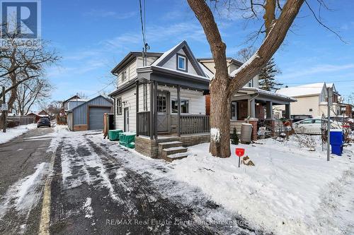 209 Stevenson Street S, Guelph (St. Patrick'S Ward), ON - Outdoor With Facade