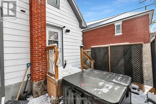 209 Stevenson Street S, Guelph (St. Patrick'S Ward), ON - Outdoor With Exterior