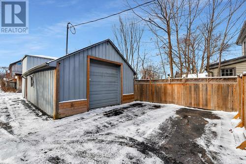 209 Stevenson Street S, Guelph (St. Patrick'S Ward), ON - Outdoor