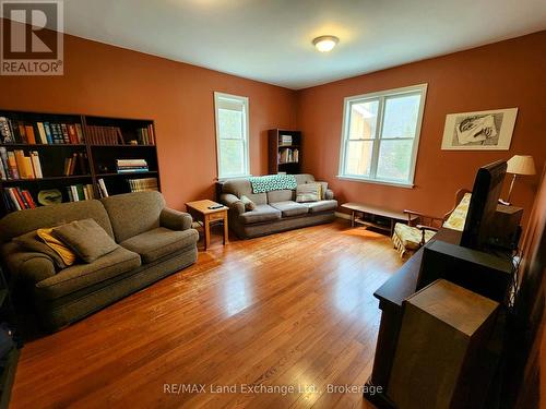 234 Shadywood Crescent W, Huron-Kinloss, ON - Indoor Photo Showing Living Room