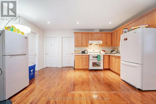 206 Finch Avenue E, Toronto, ON - Indoor Photo Showing Kitchen