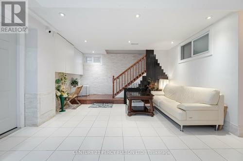 206 Finch Avenue E, Toronto, ON - Indoor Photo Showing Other Room