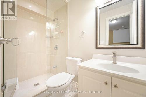 206 Finch Avenue E, Toronto, ON - Indoor Photo Showing Bathroom