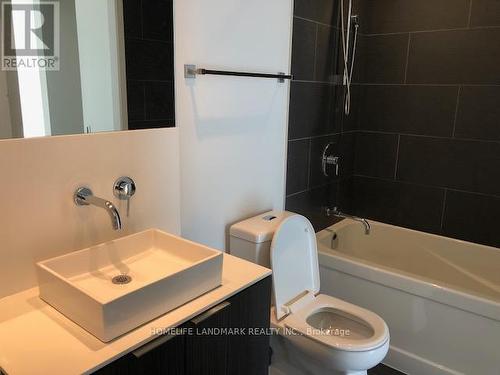 3802 - 159 Dundas Street E, Toronto, ON - Indoor Photo Showing Bathroom