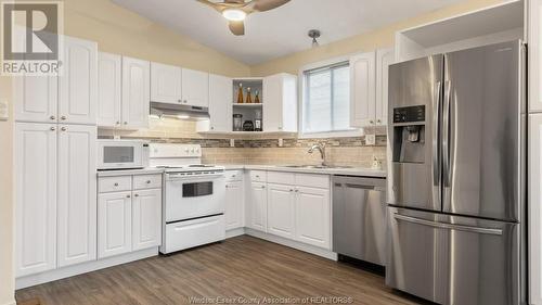 470 State Street, Lasalle, ON - Indoor Photo Showing Kitchen