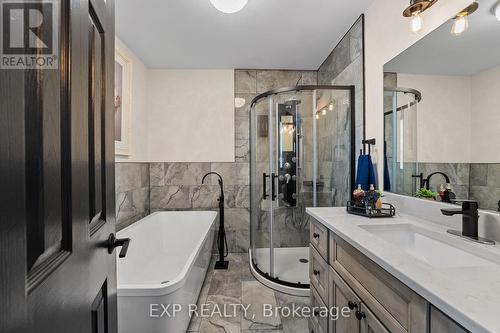 2388 Baseline Road, Georgina, ON - Indoor Photo Showing Bathroom