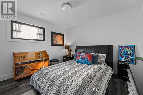 2388 Baseline Road, Georgina, ON - Indoor Photo Showing Bedroom