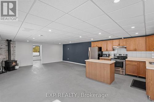 2388 Baseline Road, Georgina, ON - Indoor Photo Showing Kitchen