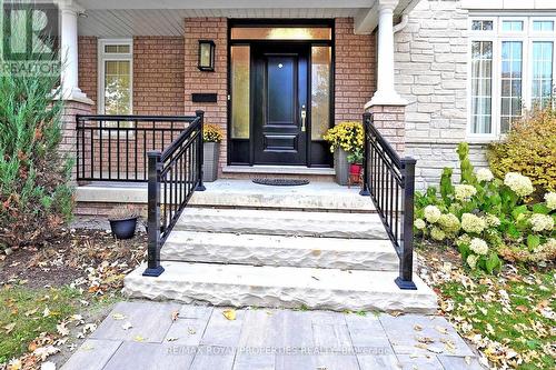 1 Silverflower Avenue, Markham, ON - Outdoor