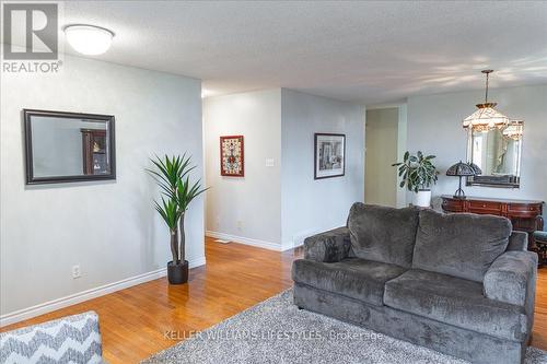 89 - 1241 Beaverbrook Avenue, London, ON - Indoor Photo Showing Living Room