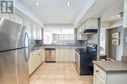 606 - 320 Mill Street S, Brampton, ON - Indoor Photo Showing Kitchen With Double Sink With Upgraded Kitchen