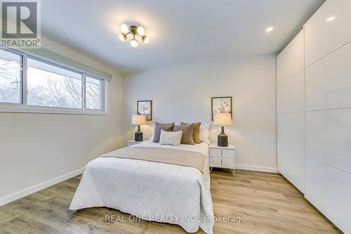 269 Kenwood Avenue, Burlington, ON - Indoor Photo Showing Bedroom