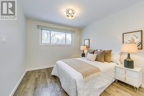 269 Kenwood Avenue, Burlington, ON - Indoor Photo Showing Bedroom