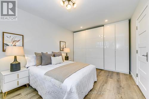 269 Kenwood Avenue, Burlington, ON - Indoor Photo Showing Bedroom