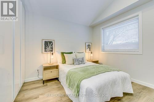 269 Kenwood Avenue, Burlington, ON - Indoor Photo Showing Bedroom