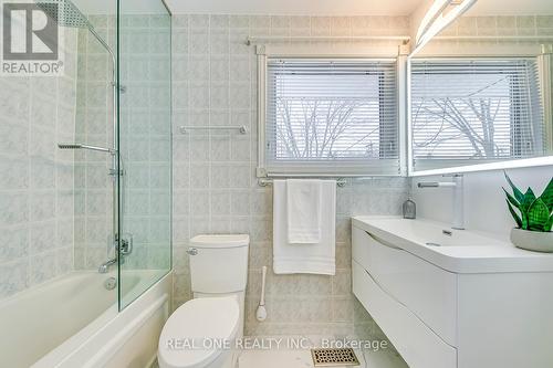 269 Kenwood Avenue, Burlington, ON - Indoor Photo Showing Bathroom