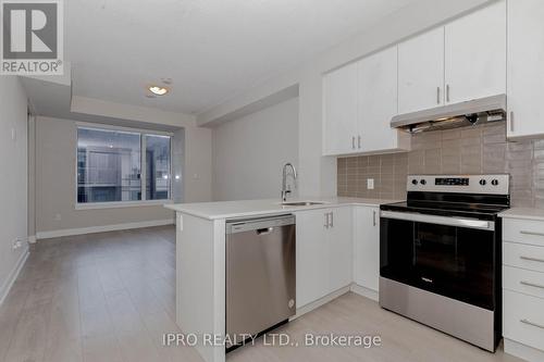 419 - 3220 William Coltson Avenue, Oakville, ON - Indoor Photo Showing Kitchen