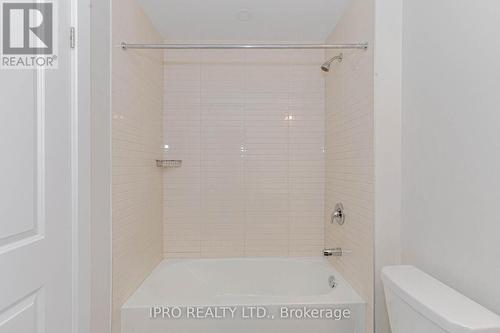 419 - 3220 William Coltson Avenue, Oakville, ON - Indoor Photo Showing Bathroom