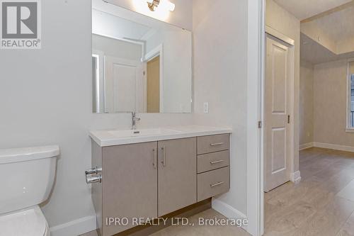 419 - 3220 William Coltson Avenue, Oakville, ON - Indoor Photo Showing Bathroom