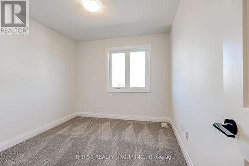 16 - 2261 Linkway Boulevard, London, ON - Indoor Photo Showing Other Room