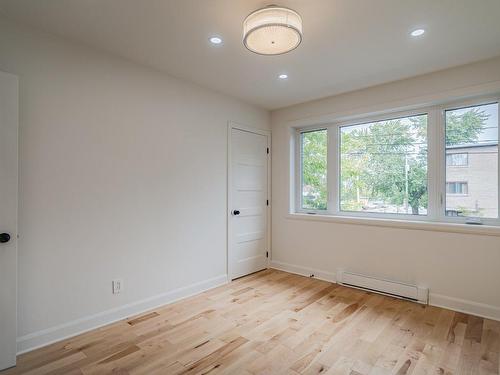 Master bedroom - 9414 Rue Francoeur, Montréal (Lasalle), QC - Indoor Photo Showing Other Room