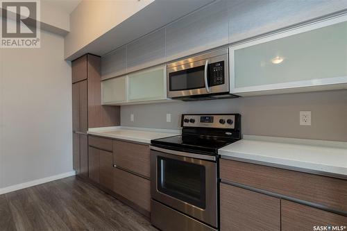 313 225 Maningas Bend, Saskatoon, SK - Indoor Photo Showing Kitchen