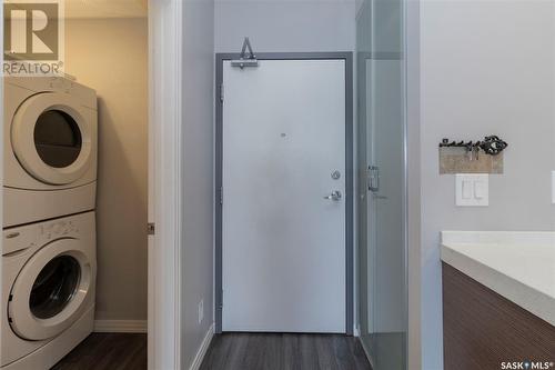 313 225 Maningas Bend, Saskatoon, SK - Indoor Photo Showing Laundry Room