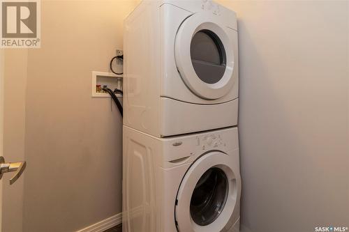 313 225 Maningas Bend, Saskatoon, SK - Indoor Photo Showing Laundry Room