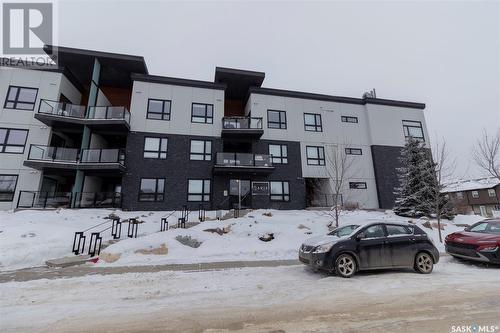 313 225 Maningas Bend, Saskatoon, SK - Outdoor With Facade