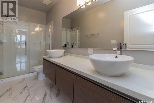 313 225 Maningas Bend, Saskatoon, SK - Indoor Photo Showing Bathroom