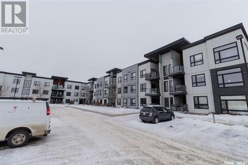 313 225 Maningas Bend, Saskatoon, SK - Outdoor With Facade