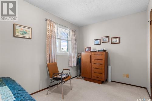 847 Delaronde Way, Saskatoon, SK - Indoor Photo Showing Bedroom