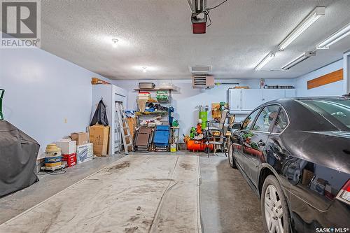 847 Delaronde Way, Saskatoon, SK - Indoor Photo Showing Garage