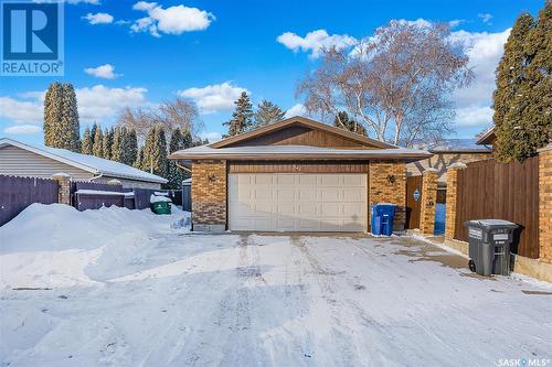 847 Delaronde Way, Saskatoon, SK - Outdoor