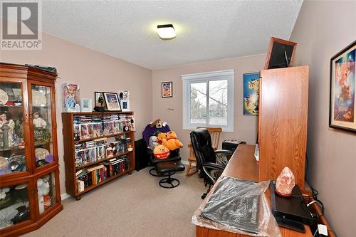 1042 Finch Drive, Sarnia, ON - Indoor