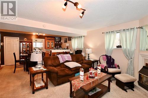 1042 Finch Drive, Sarnia, ON - Indoor Photo Showing Living Room With Fireplace